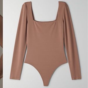 Aritzia Babaton Contour Longsleeve Bodysuit